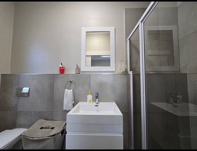2 BEDROOM APARTMENT FOR SALE IN MANOR ESTATES